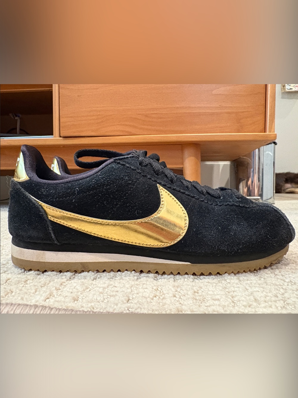 Nike Classic Cortez SE Black Suede Metallic Gold 2018 902856-014 W 6.5